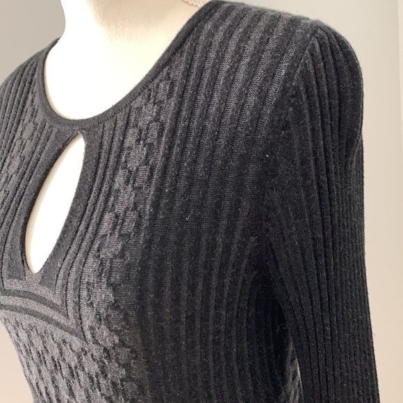 Max Studio long sleeve sweater dress with crew neck - Picture 4 of 10